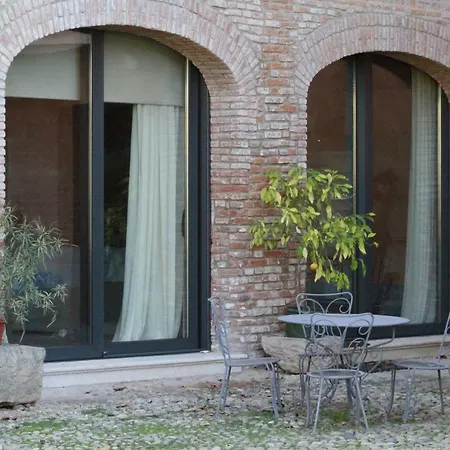 Апартаменты Borgo Archinto Robecco sul Naviglio